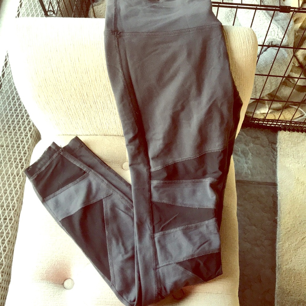 Lululemon Lab limited edition mesh wunderunders